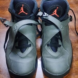 Youth" Air Jordan Nike 8 Retro  Black and Army Green Sneakers Classic Design
